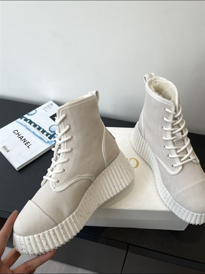 20251128165025788 290